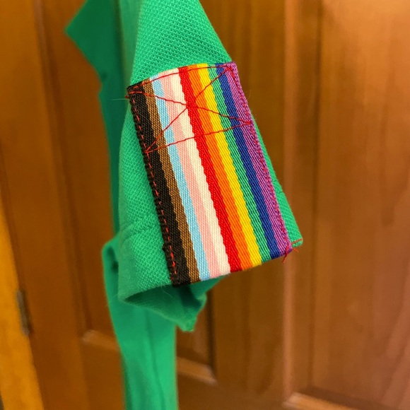 NWT Tommy Hilfiger Green PRIDE slim-fit polo - Picture 6 of 7